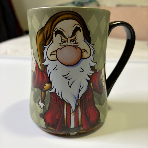 Disney Parks I Hate Mornings Grumpy Mug character coffee cup green black red - Picture 1 of 6